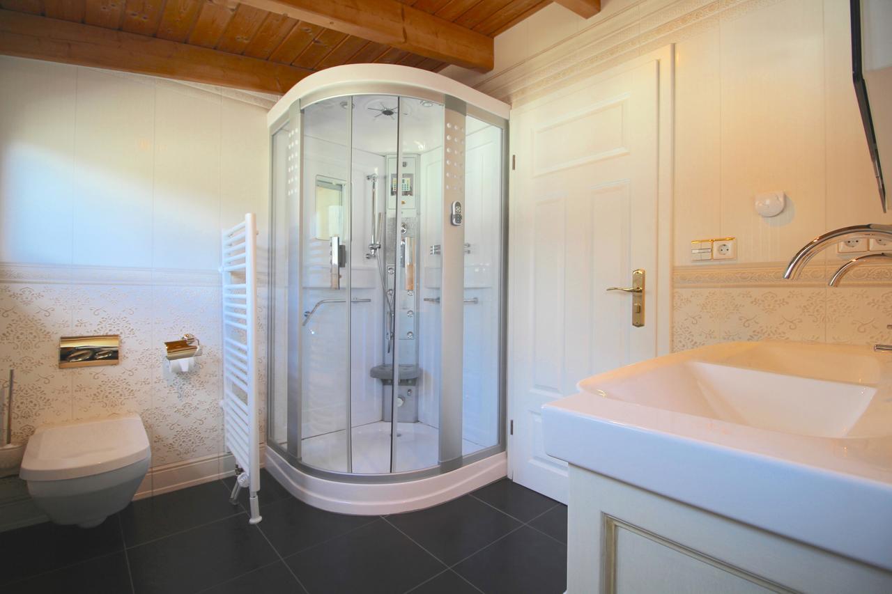 Himmelschloesschen & Chalet Rose Garmisch-Partenkirchen Kültér fotó